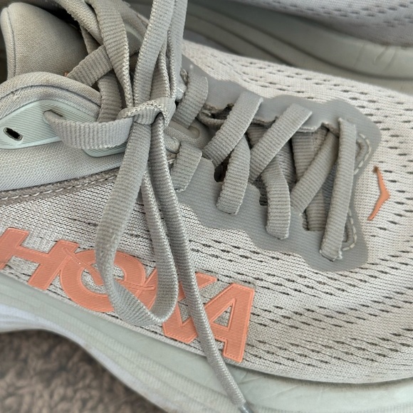 Hoka one one Bondi 8 women’s size 7.5B - Picture 14 of 16